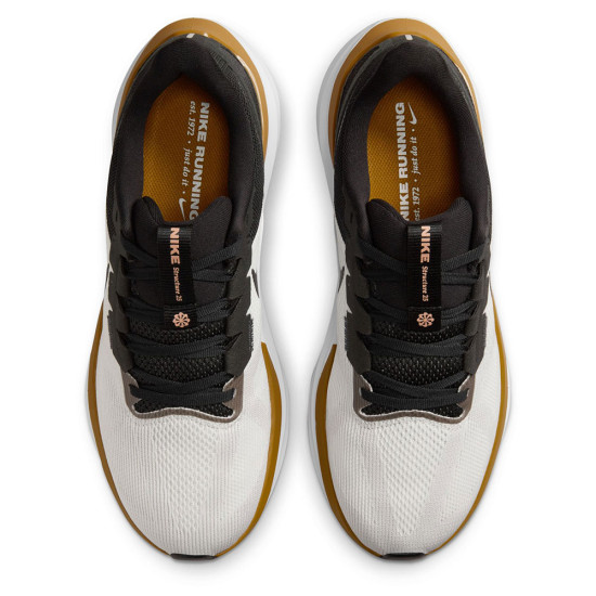Nike Structure 25